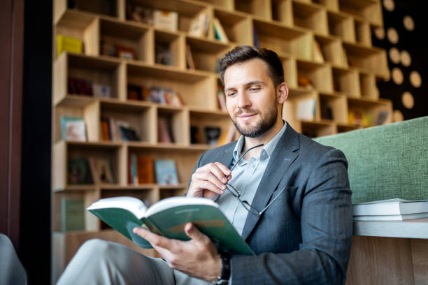 Manfaat Membaca Buku di Era Digital