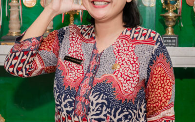 “Menanti Menuai Tawa”
